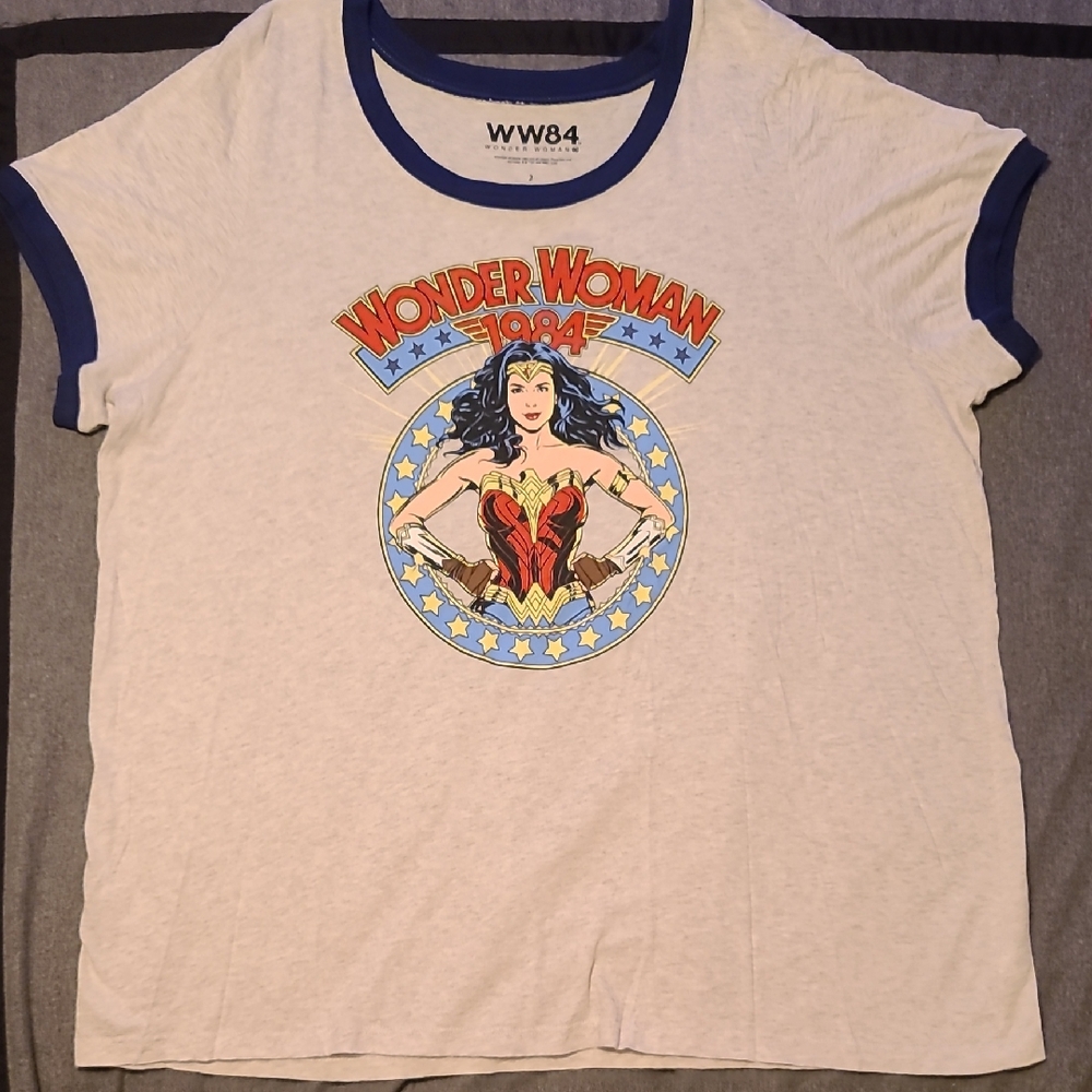 Torrid Wonder Woman Graphic Tee - Gray and Blue